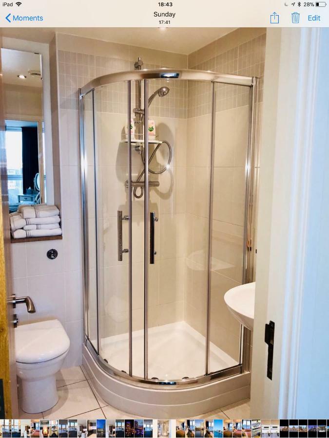 Luxury 2 Bedroom Apartment In Prime City Location 벨파스트 외부 사진