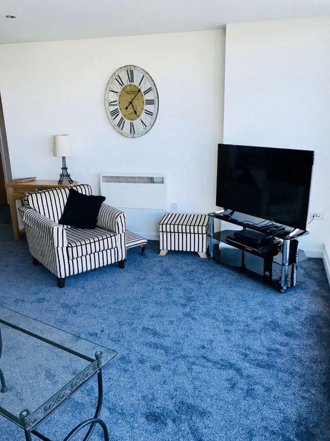 Luxury 2 Bedroom Apartment In Prime City Location 벨파스트 외부 사진