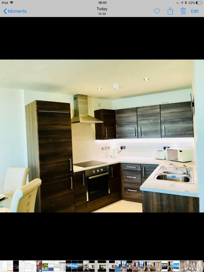 Luxury 2 Bedroom Apartment In Prime City Location 벨파스트 외부 사진